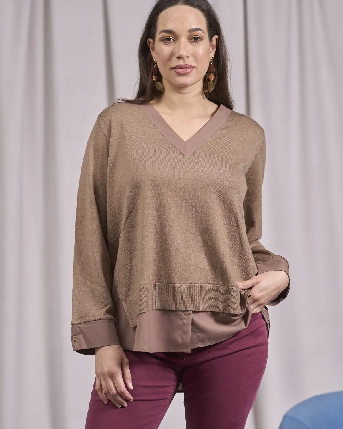 Maglia scollo a V con spacchi e inserti CAMMELLO IRONICA