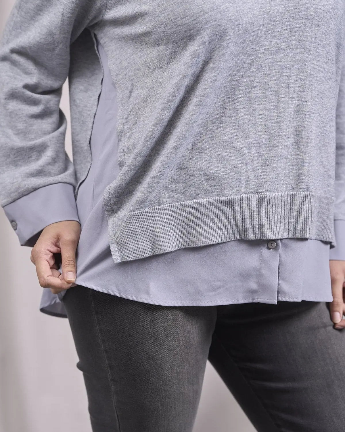 Maglia scollo a V con spacchi e inserti GRIGIO MELANGE IRONICA
