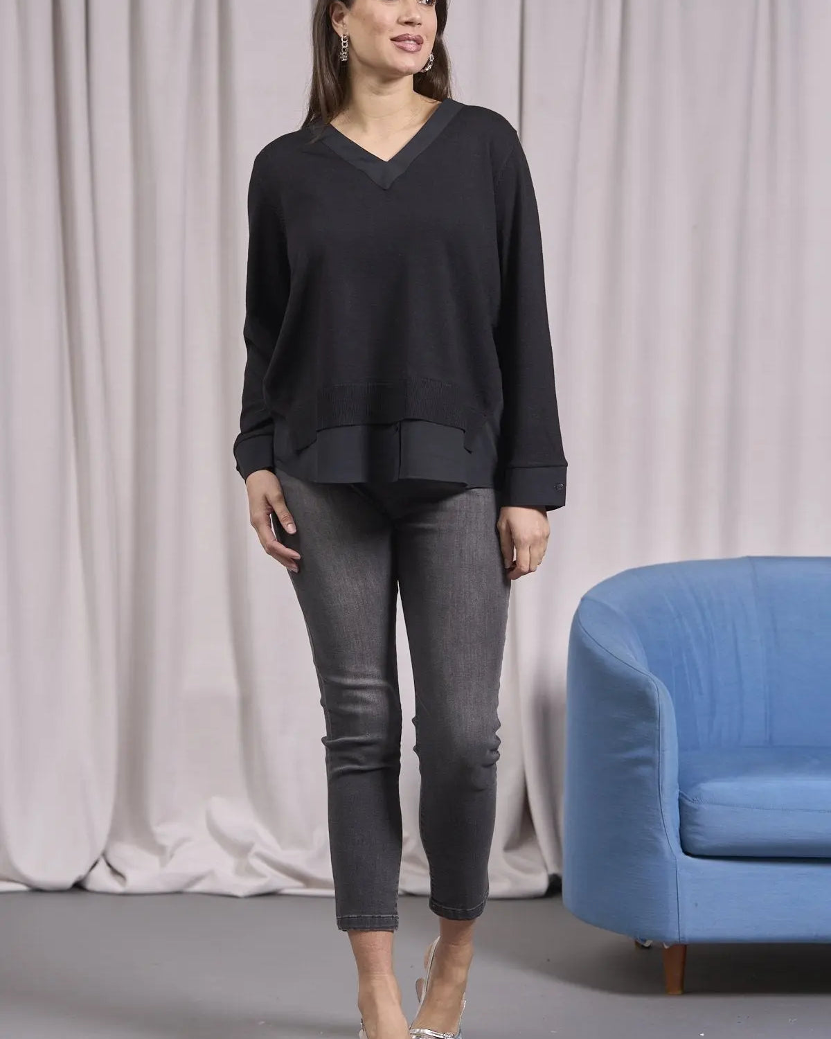 Maglia scollo a V con spacchi e inserti NERO IRONICA