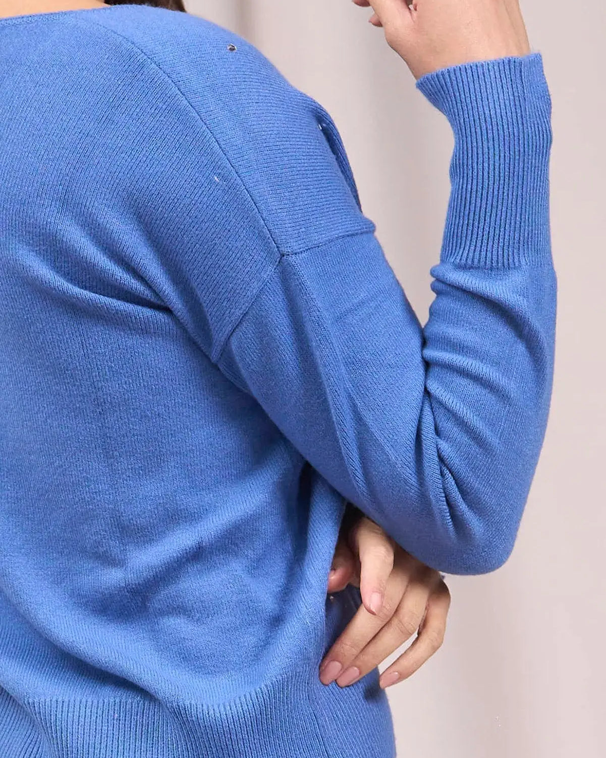 Maglia scollo a V con strass frontali e spacchetti CARTA DA ZUCCHERO IRONICA