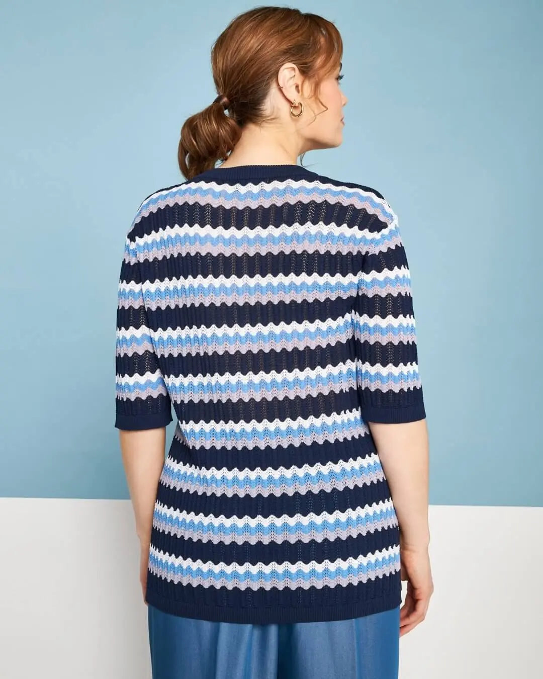 Maglia scollo a V in filato di misto viscosa traforata con motivo chevron BLUE NAVY DORABELLA PIU'