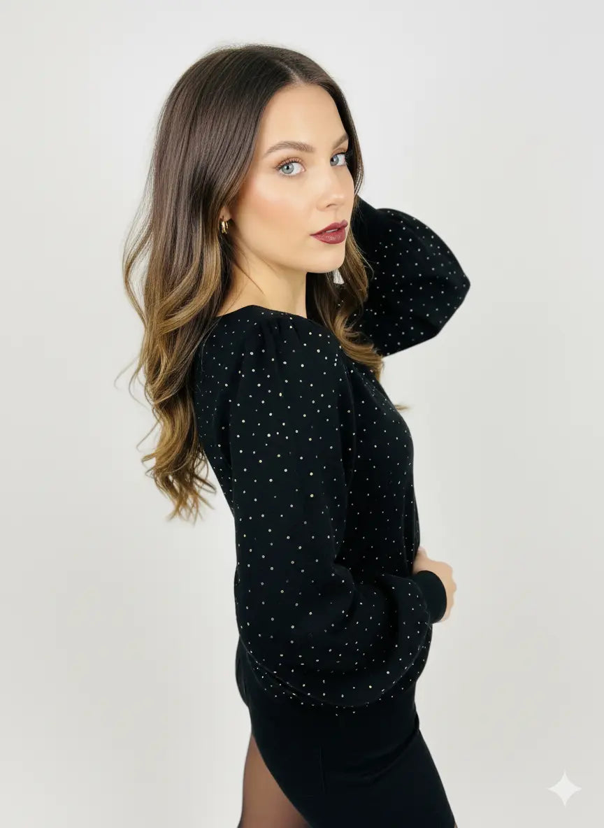 Maglia scollo madonna con applicazioni strass DORABELLA