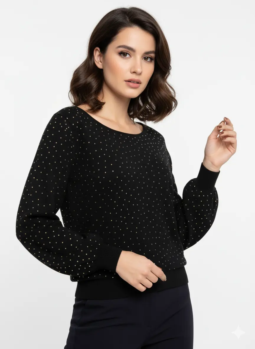 Maglia scollo madonna con applicazioni strass DORABELLA