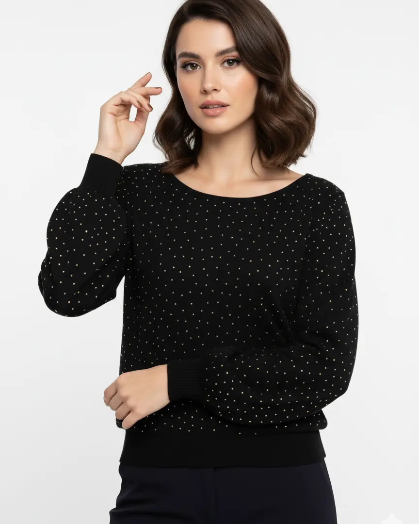 Maglia scollo madonna con applicazioni strass DORABELLA