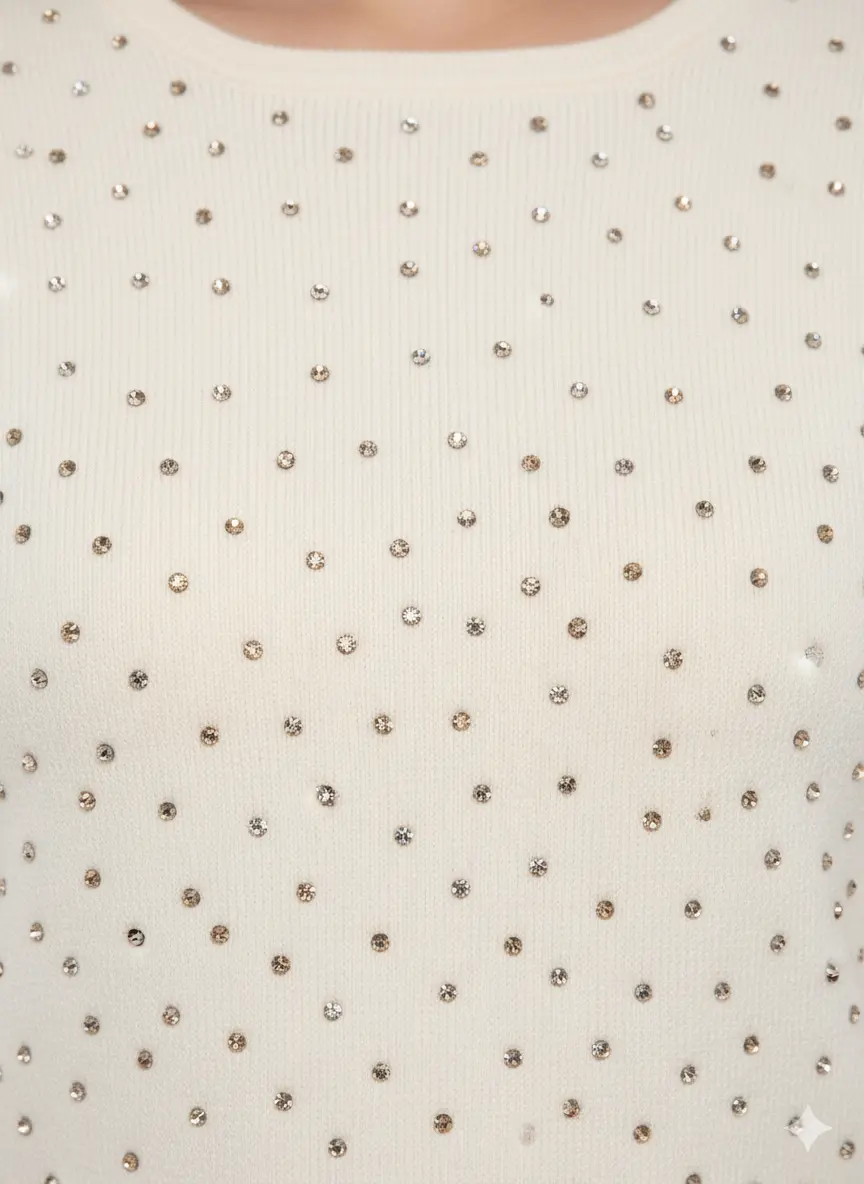 Maglia scollo madonna con applicazioni strass DORABELLA