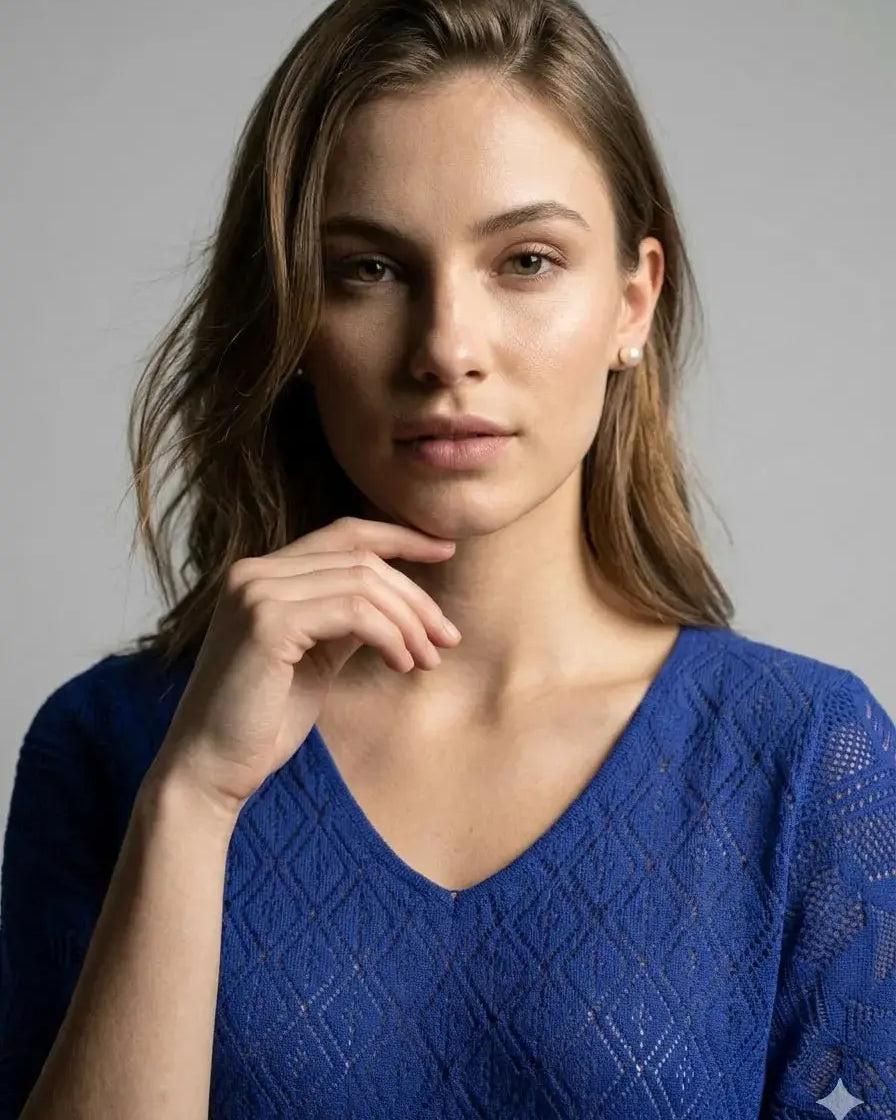 Maglia traforata con scollo a V DORABELLA