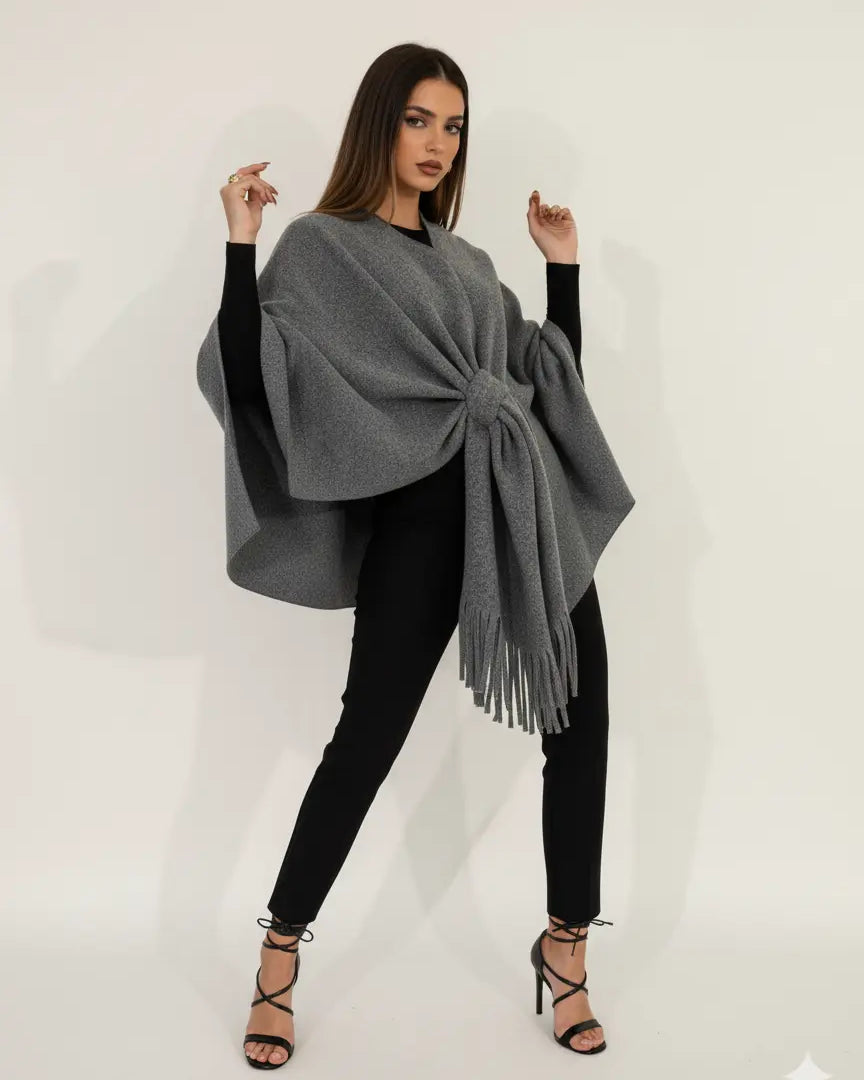 Mantella con nodo e frange UNICA by Ironica
