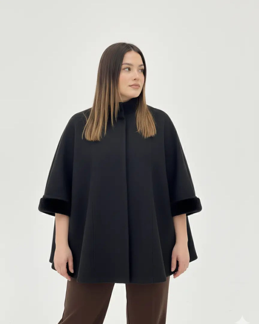 Mantella tinta unita con inserti di pelliccia DORABELLA