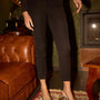 Pantalone a gamba dritta con risvolto sul fondo e applicazione strass posteriore NERO DORABELLA 52