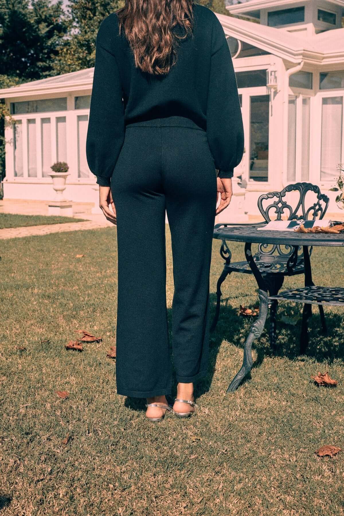 Pantalone a palazzo in maglia e con vita elasticizzata NERO DORABELLA