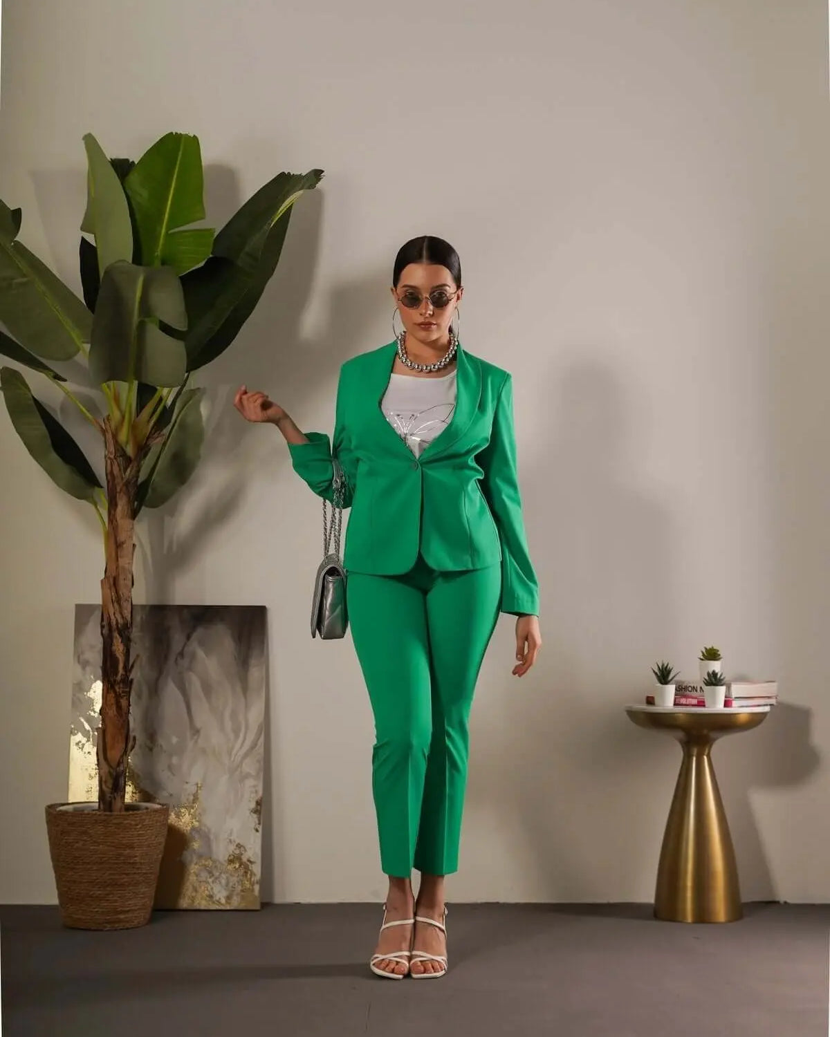 Pantalone a sigaretta in cady elasticizzato di misto viscosa tinta unita. VERDE BANDIERA DORABELLA 50