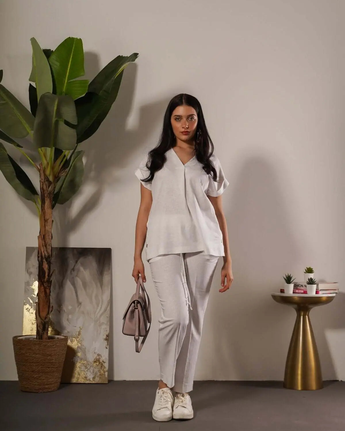 Pantalone affusolato in misto lino e rayon con coulisse in vita. OFF WHITE DORABELLA XXL