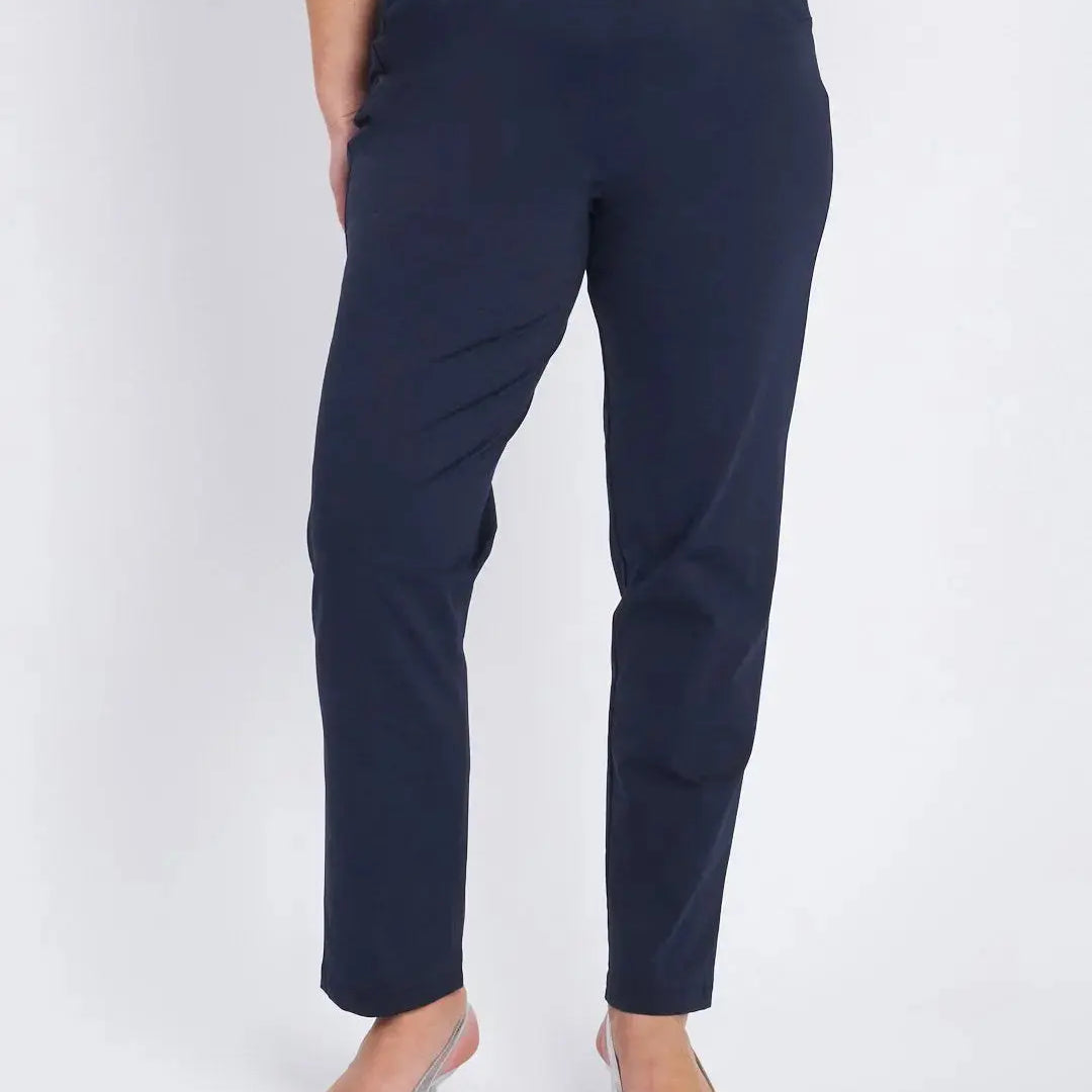 Pantalone basic con taglio push up posteriore BLU DORABELLA PIU' 49