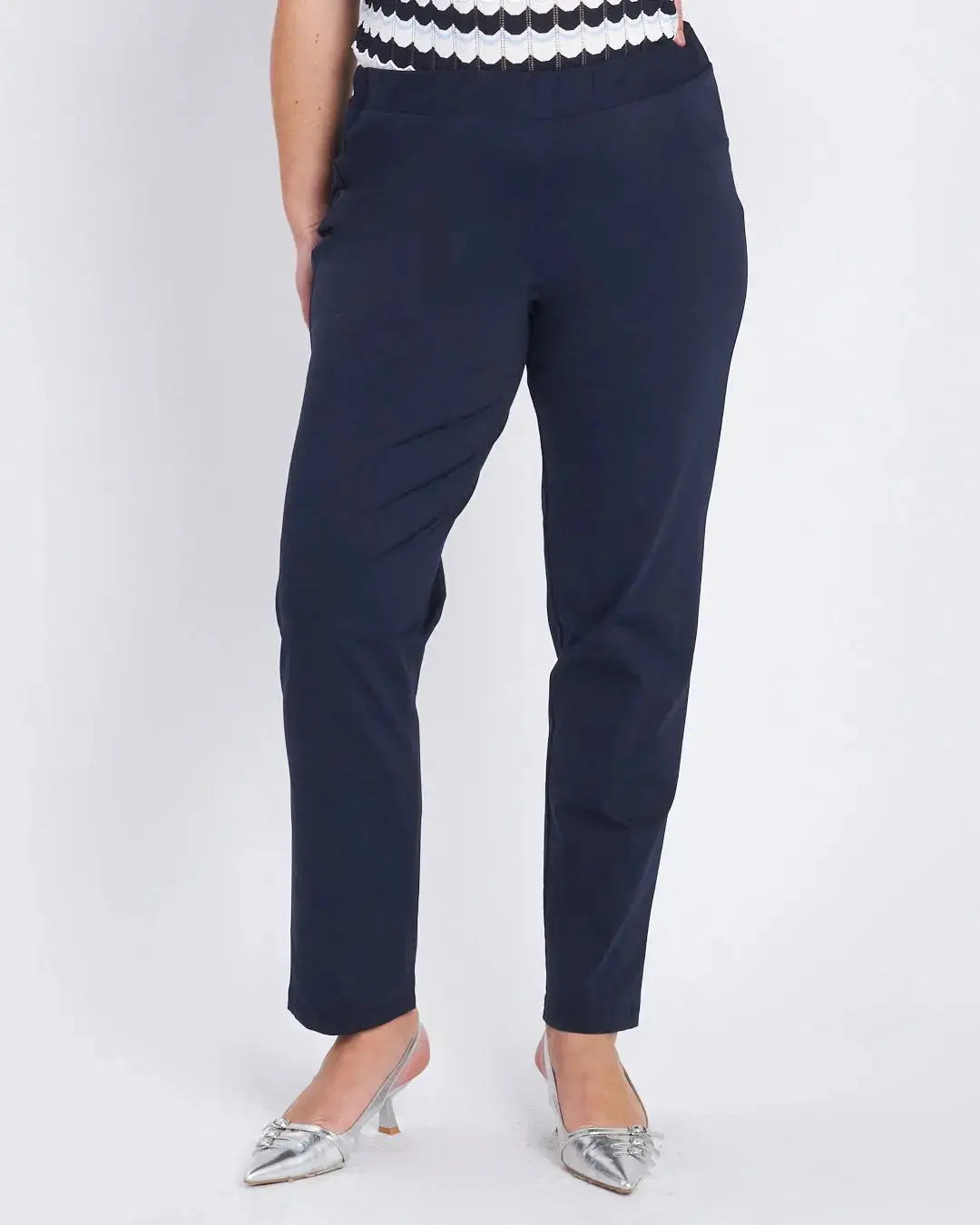 Pantalone basic con taglio push up posteriore BLU DORABELLA PIU' 49
