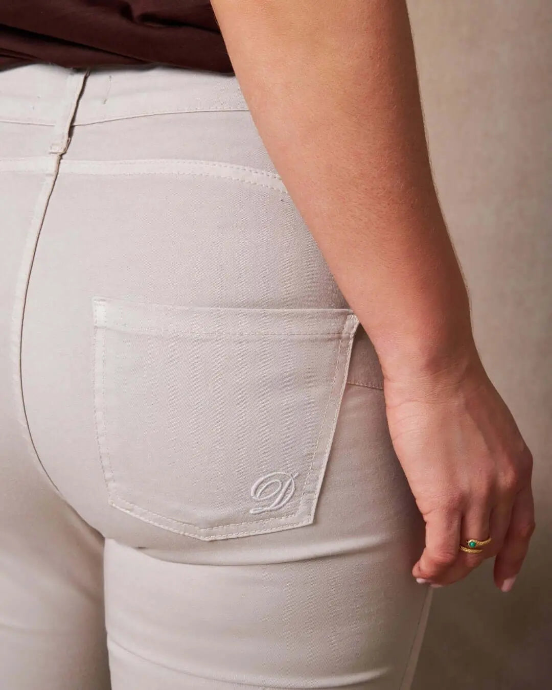 Pantalone cinque tasche a sigaretta in twill di cotone elasticizzato SABBIA DORABELLA