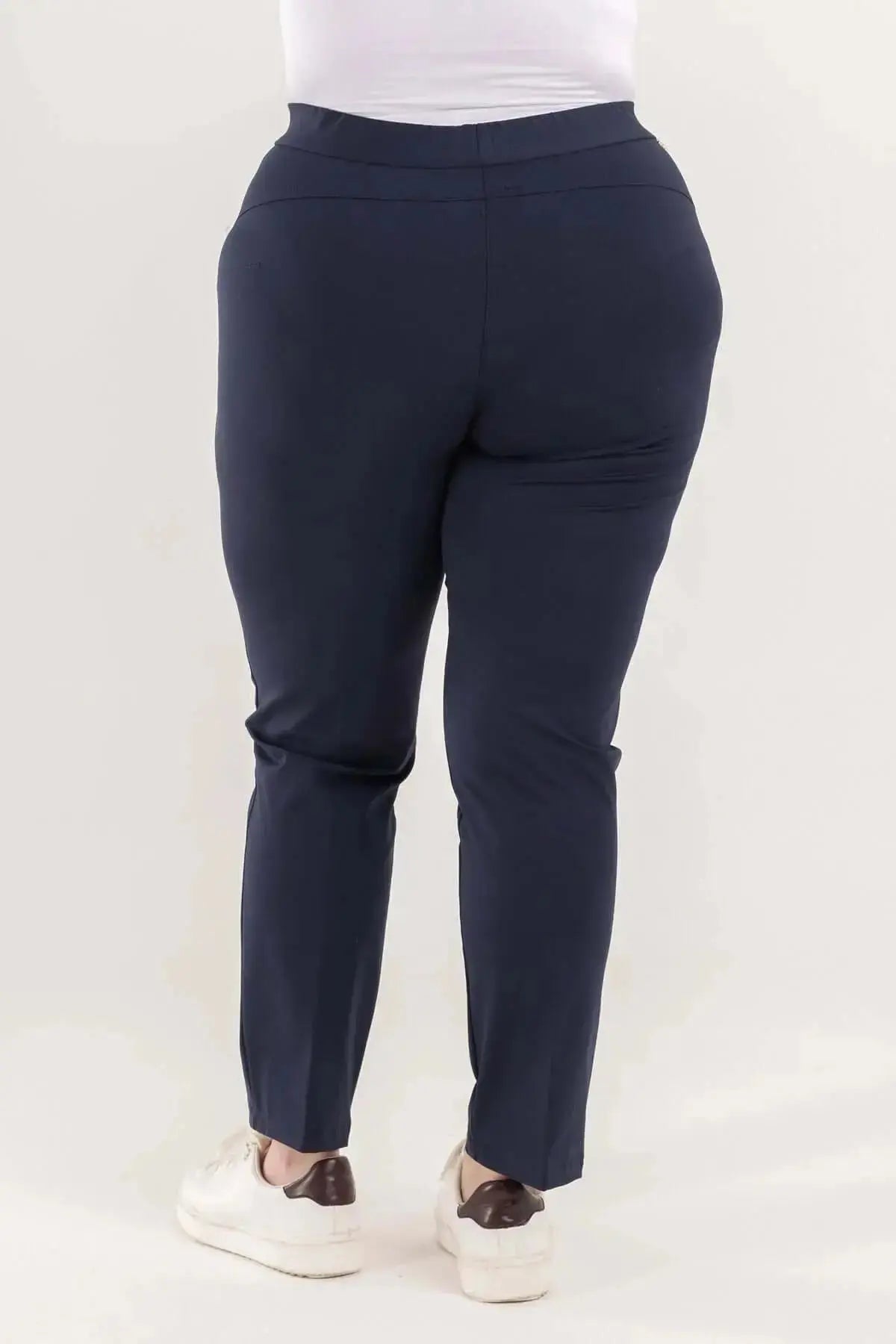 Pantalone skinny in twill di misto cotone elasticizzato tinta unita con tasche. BLU DORABELLA PIU'