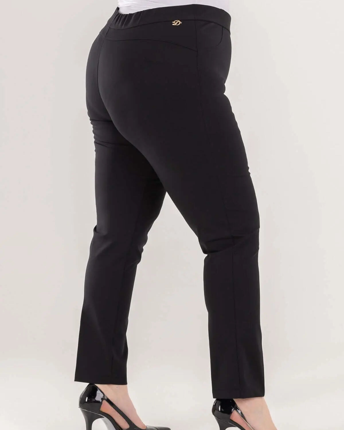 Pantalone skinny in twill di misto cotone elasticizzato tinta unita con tasche. NERO DORABELLA PIU'