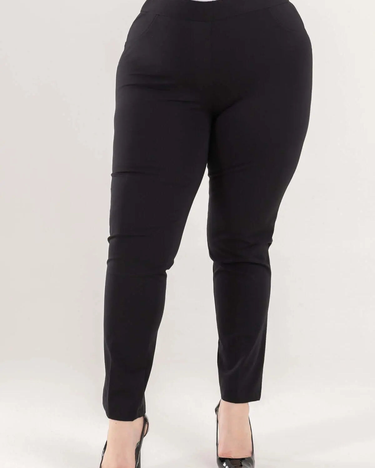 Pantalone skinny in twill di misto cotone elasticizzato tinta unita con tasche. NERO DORABELLA PIU'