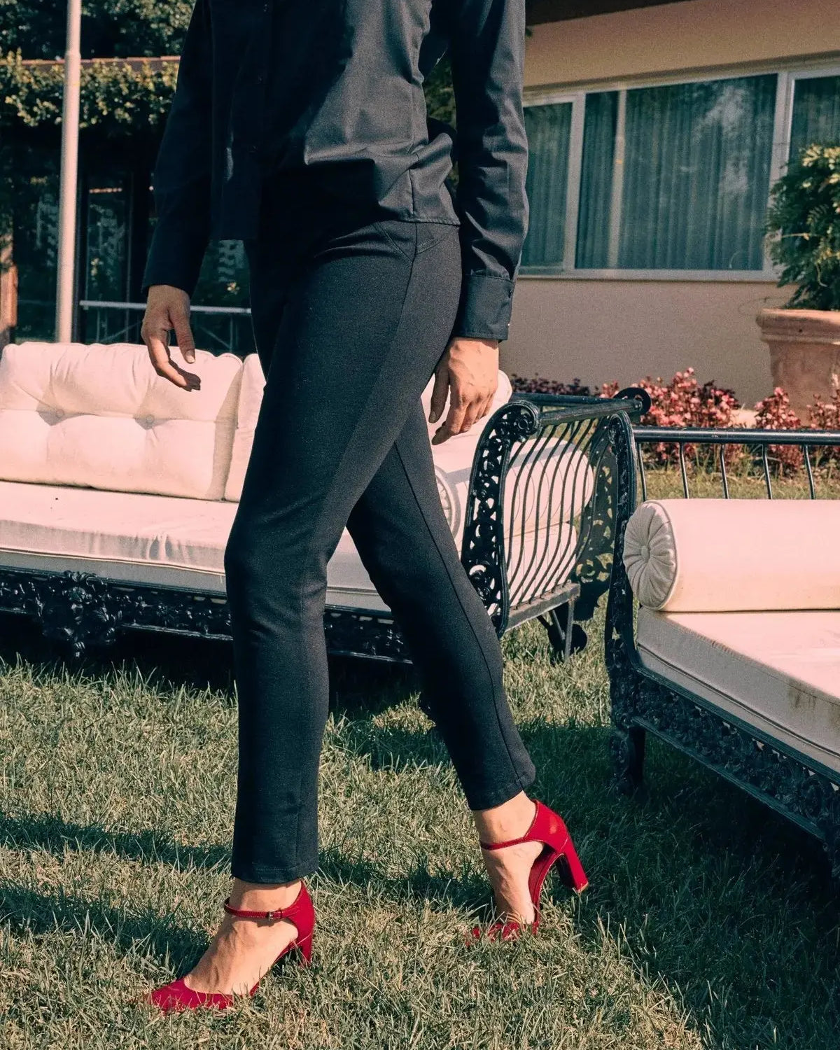 Pantalone slim viscosa con carré posteriore NERO DORABELLA