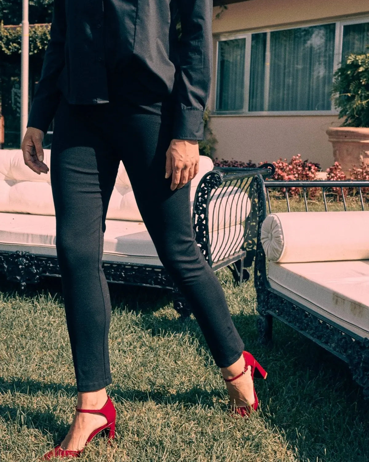 Pantalone slim viscosa con carré posteriore NERO DORABELLA