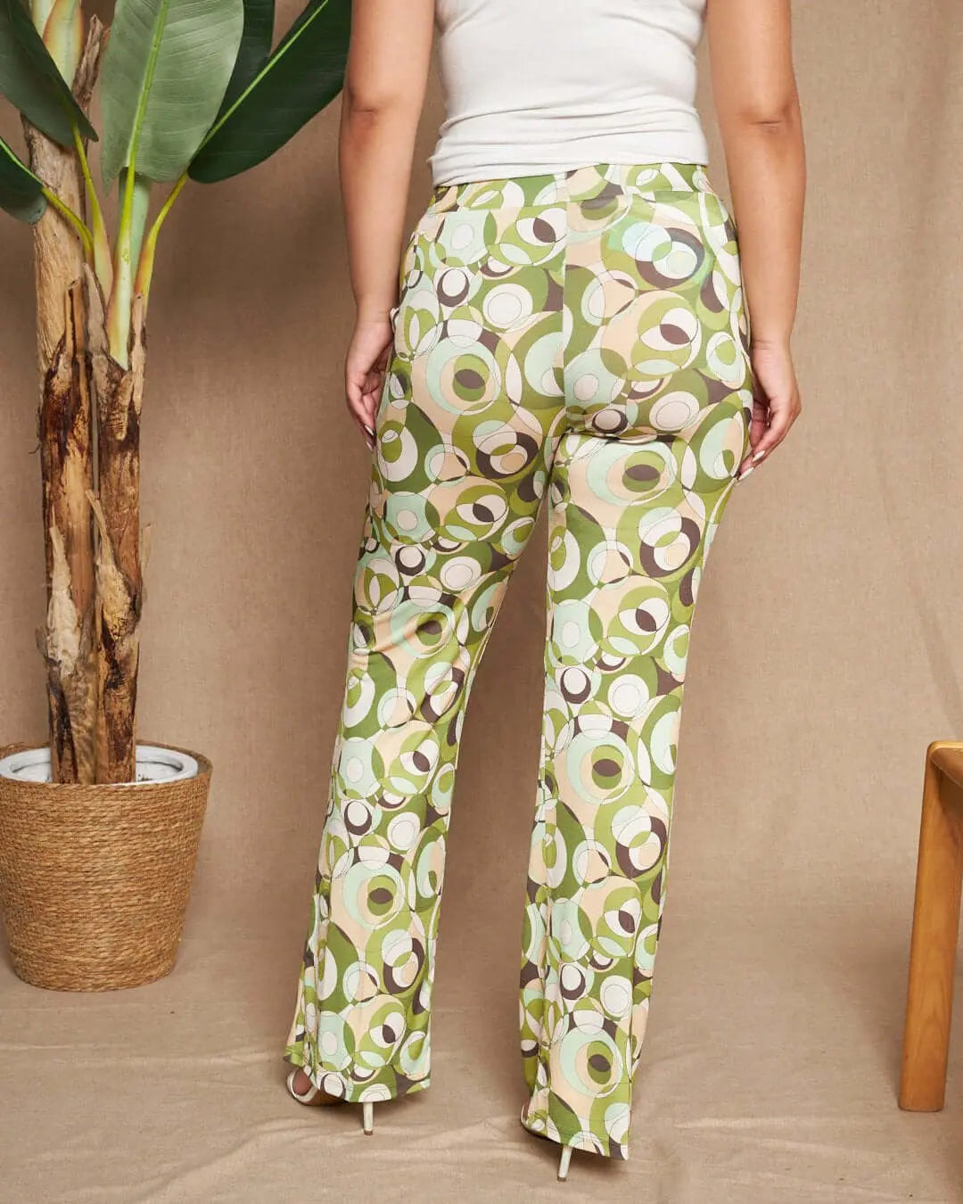 Pantalone zampetta in jersey elasticizzato con fantasia multicolore. LIME DORABELLA