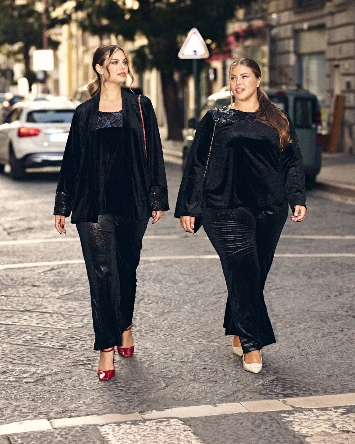 Pantaloni a palazzo in velluto stretch NERO DORABELLA PIU'