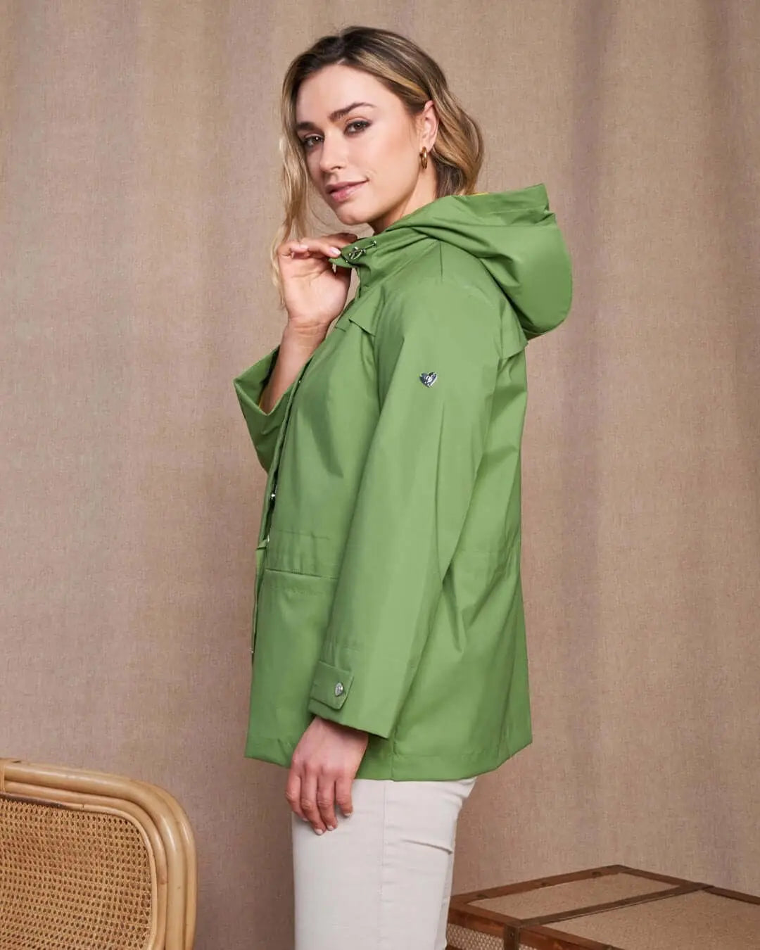 Parka leggero in nylon con cappuccio VERDE DORABELLA