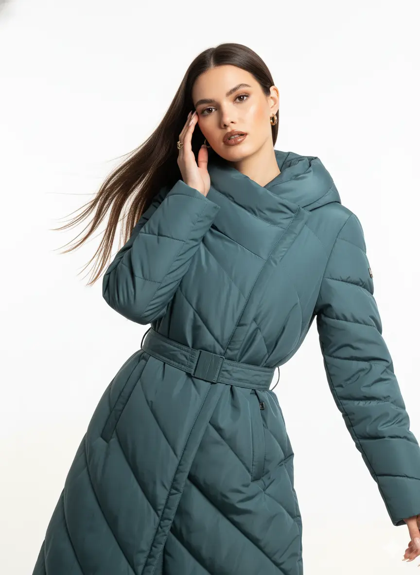 Piumino con cappuccio e cintura DORABELLA