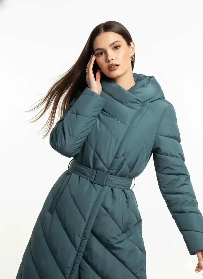 Piumino con cappuccio e cintura DORABELLA
