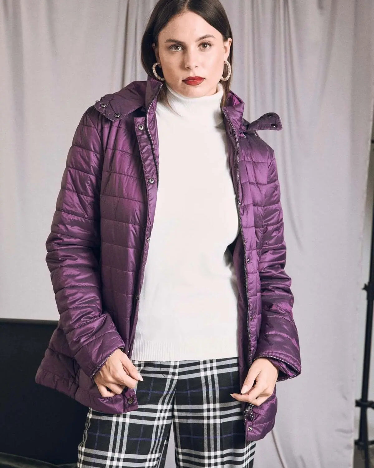 Piumino leggero in nylon trapuntato con cappuccio PRUGNA DORABELLA EASY XXXL