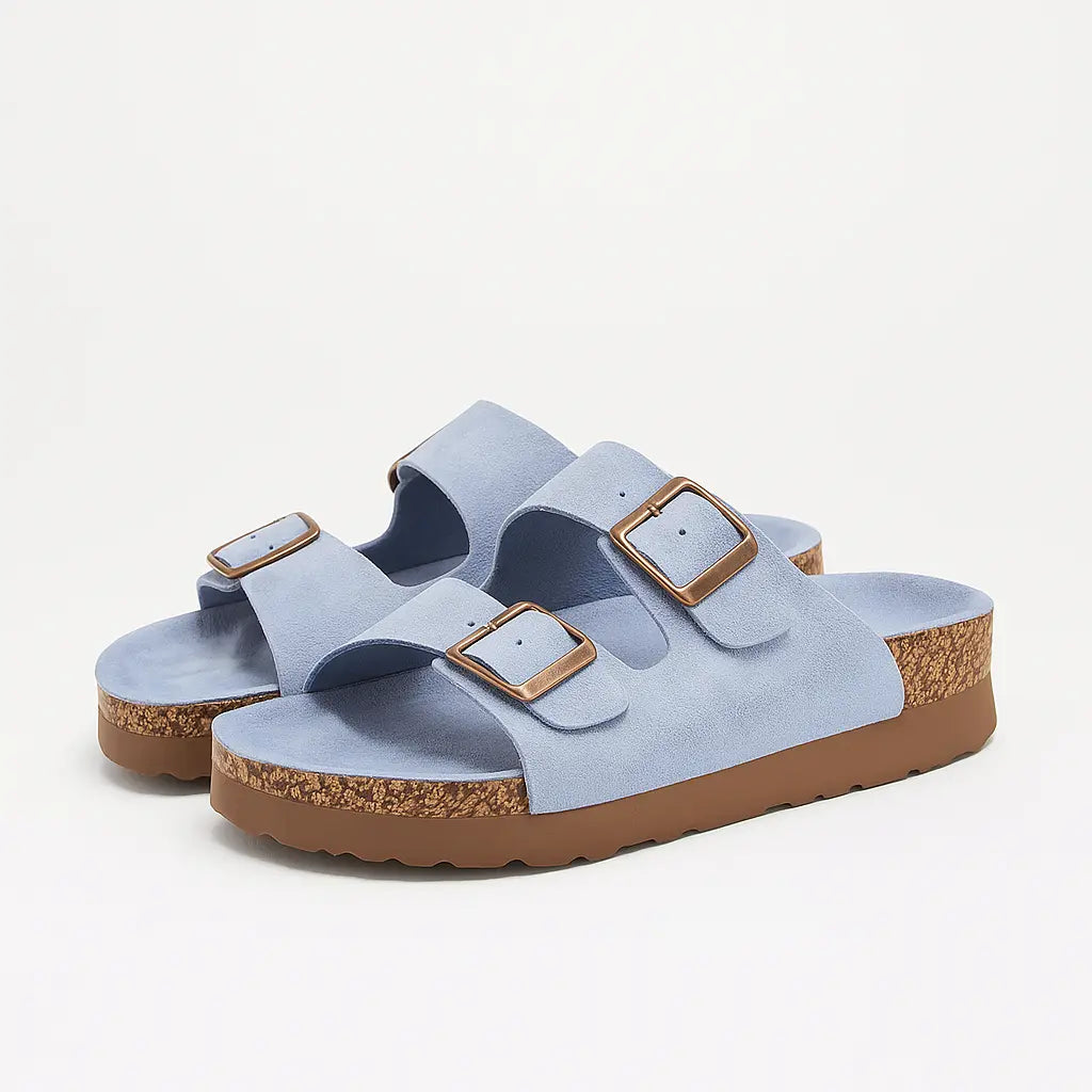 Sandalo con para alta in suede con doppia fibbia Dorabella