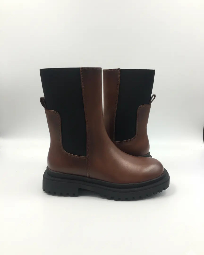 Stivaletti Chelsea Chunky in Pelle Dorabella