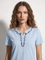 T-Shirt Scollo Ricamato DORABELLA