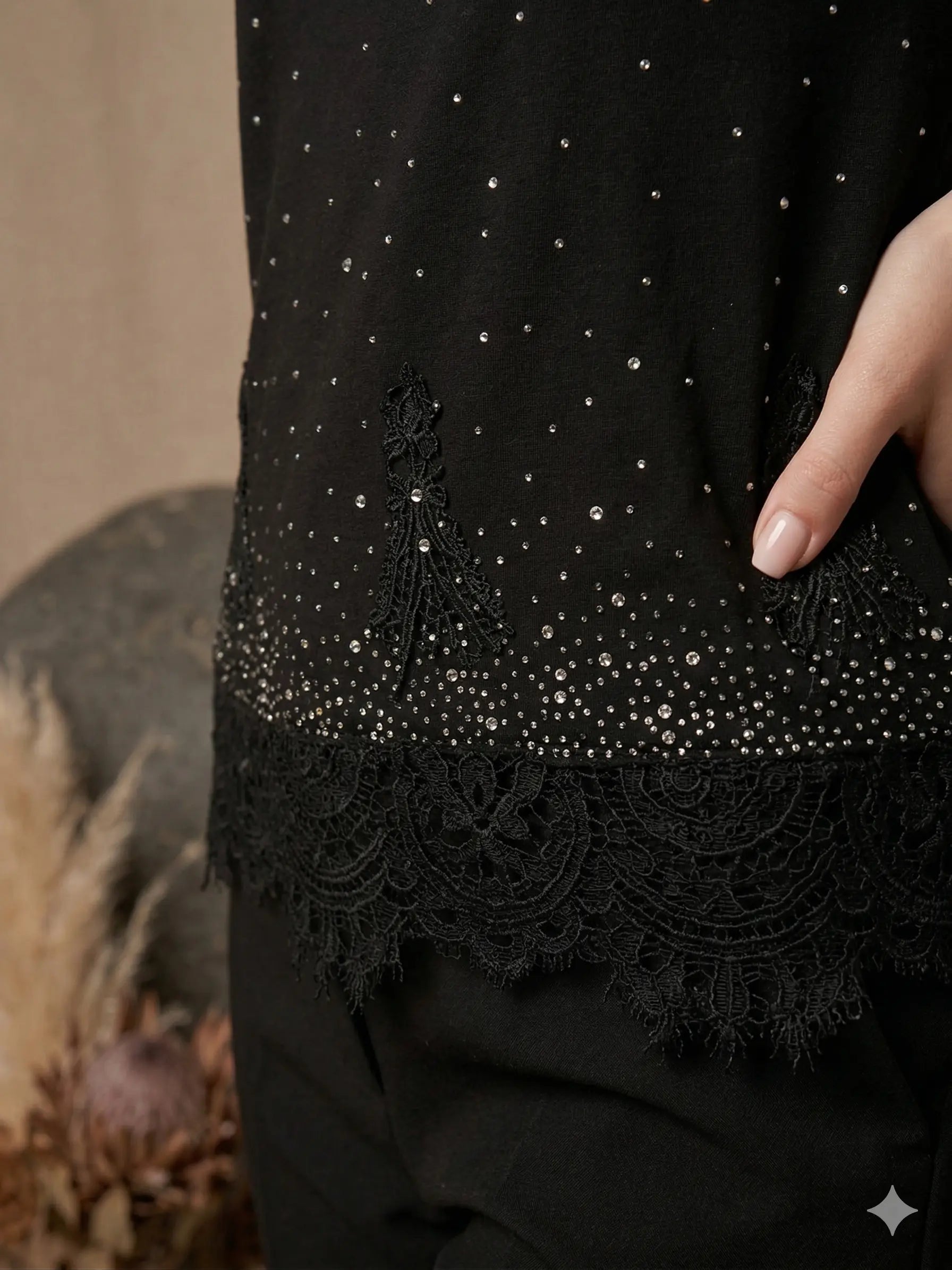 T-shirt Pizzo e Pioggia di Strass DORABELLA