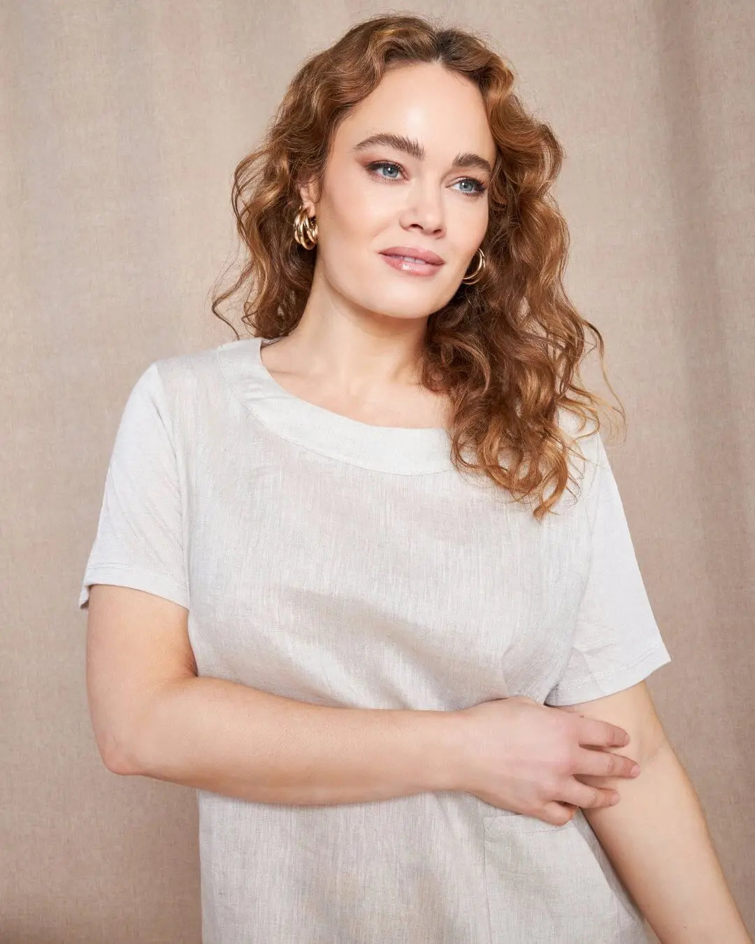 T-shirt combinata in lino e jersey melange con scollo a barca e tasca a toppa NATURALE DORABELLA PIU'