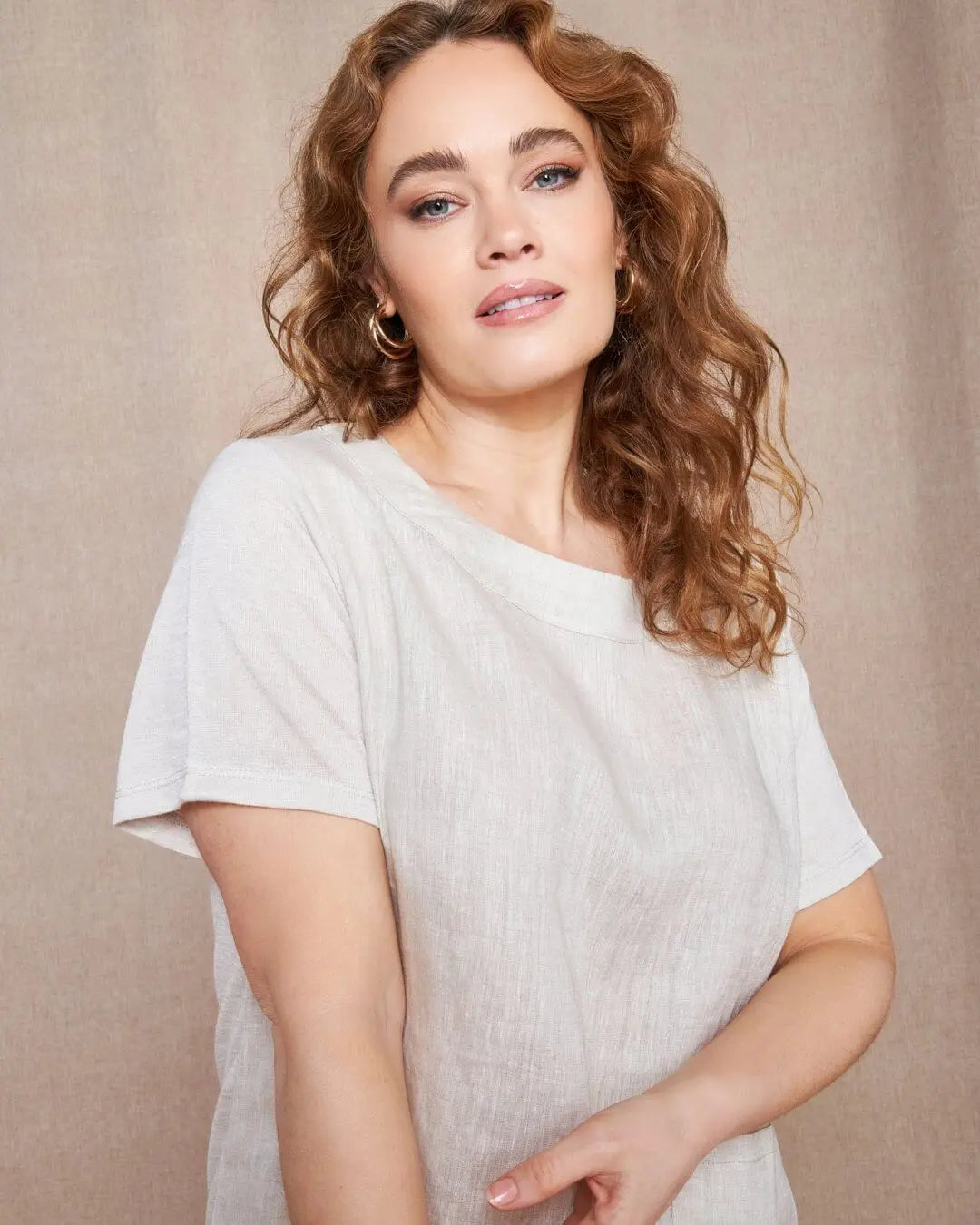 T-shirt combinata in lino e jersey melange con scollo a barca e tasca a toppa NATURALE DORABELLA PIU'