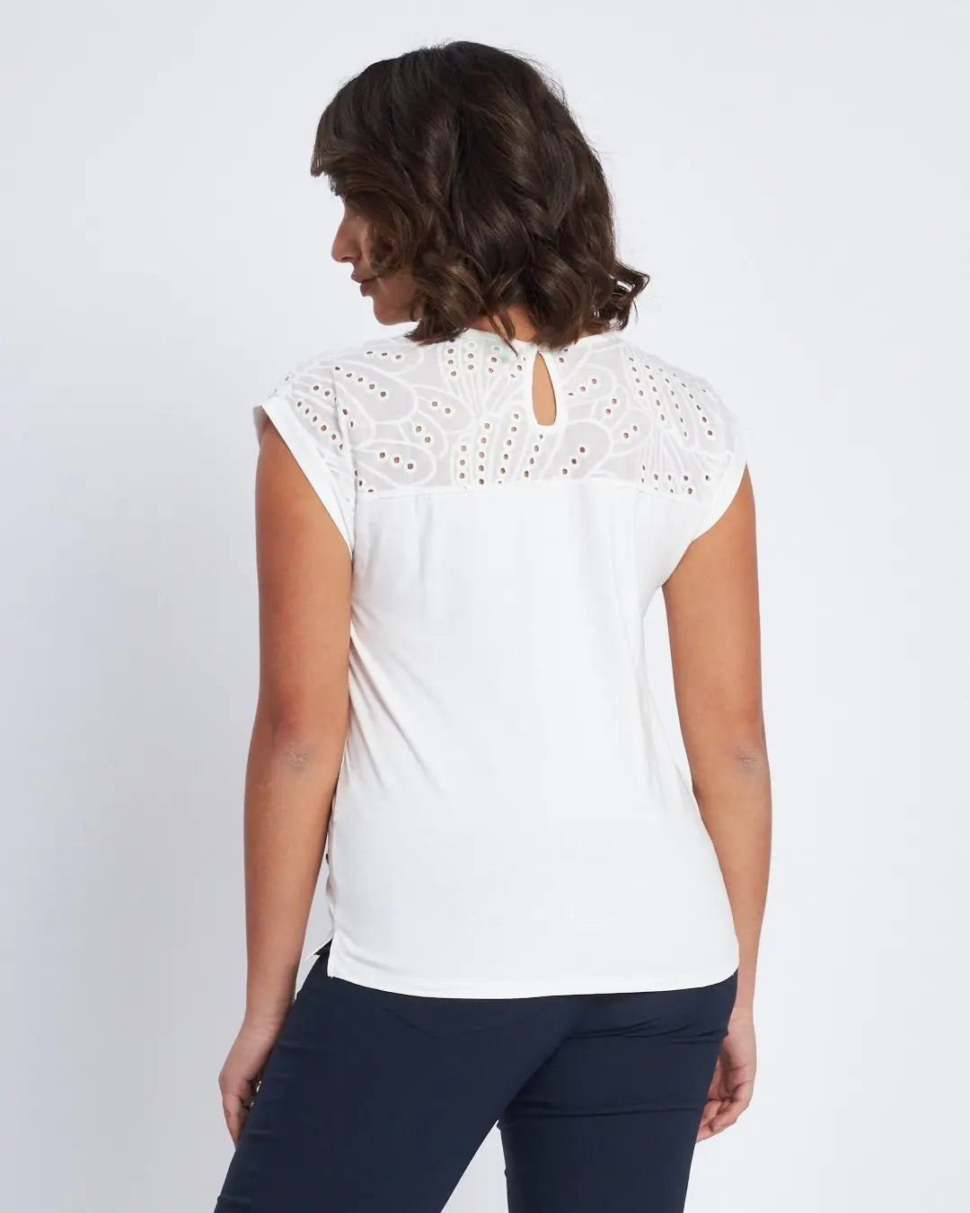T-shirt con inserto in sangallo BIANCO DORABELLA