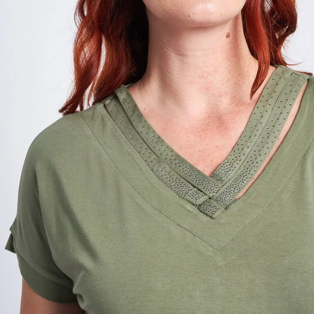 T-shirt con scollo a V e cut out MILITARE DORABELLA PIU'