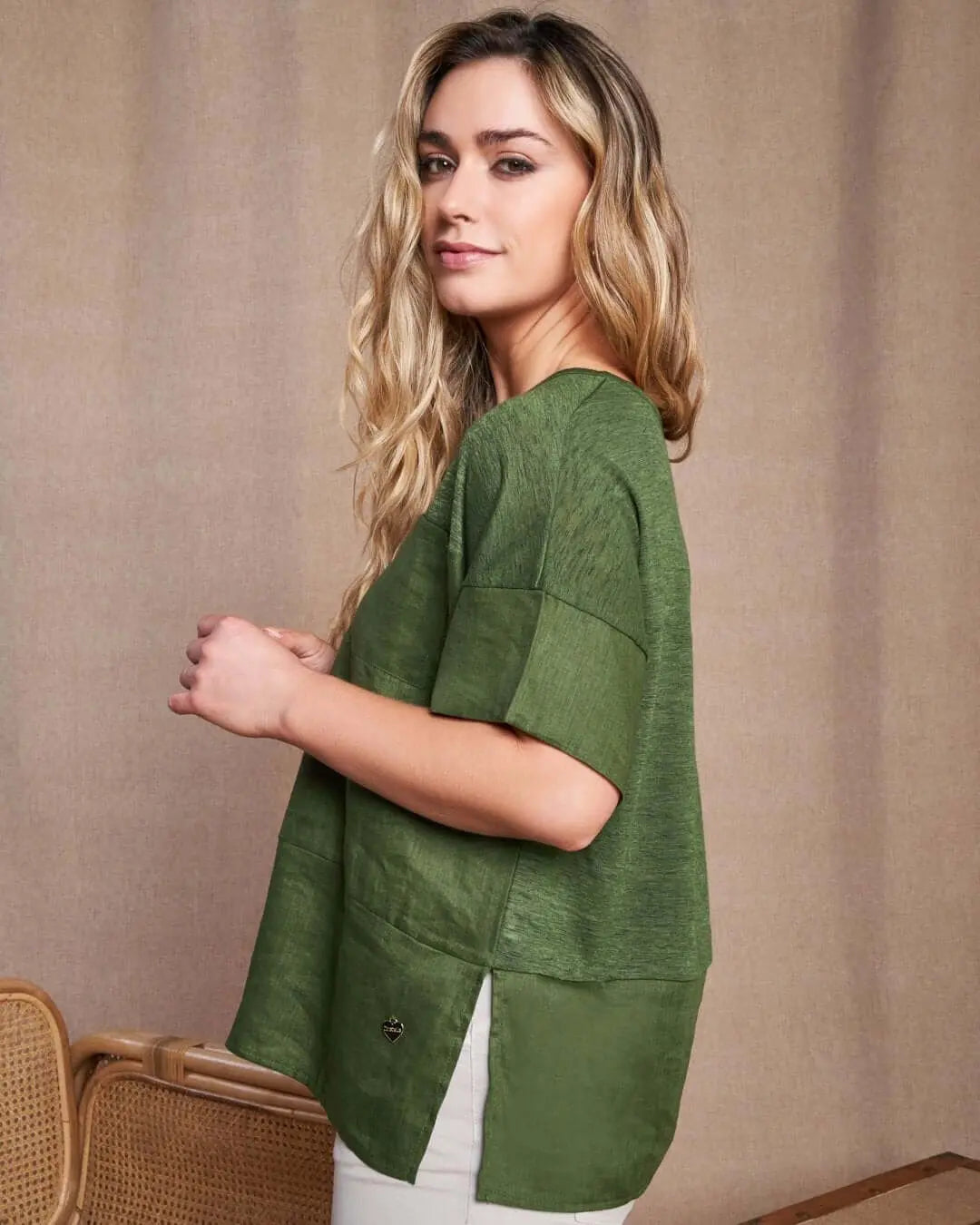 T-shirt girocollo combinata in lino e jersey melange con tasca sul petto MILITARE DORABELLA