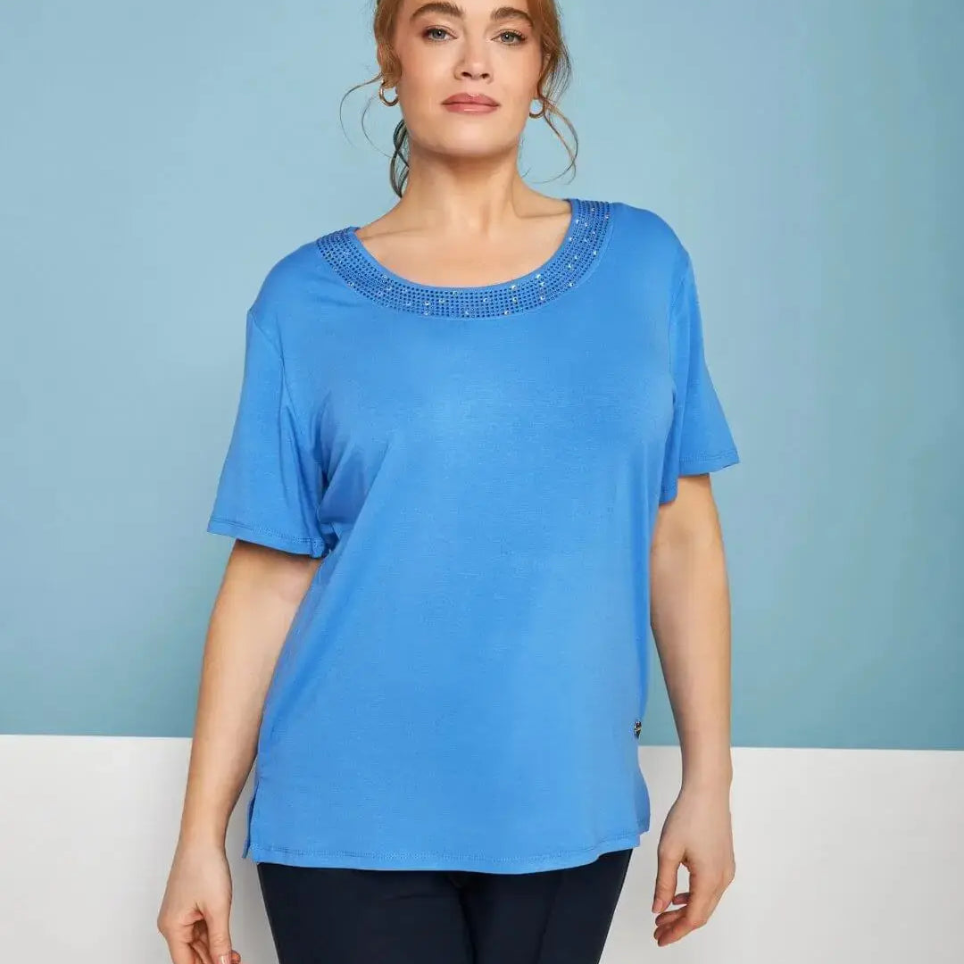 T-shirt in jersey di viscosa elasticizzata con applicazioni di strass LAVANDA DORABELLA PIU' XXL