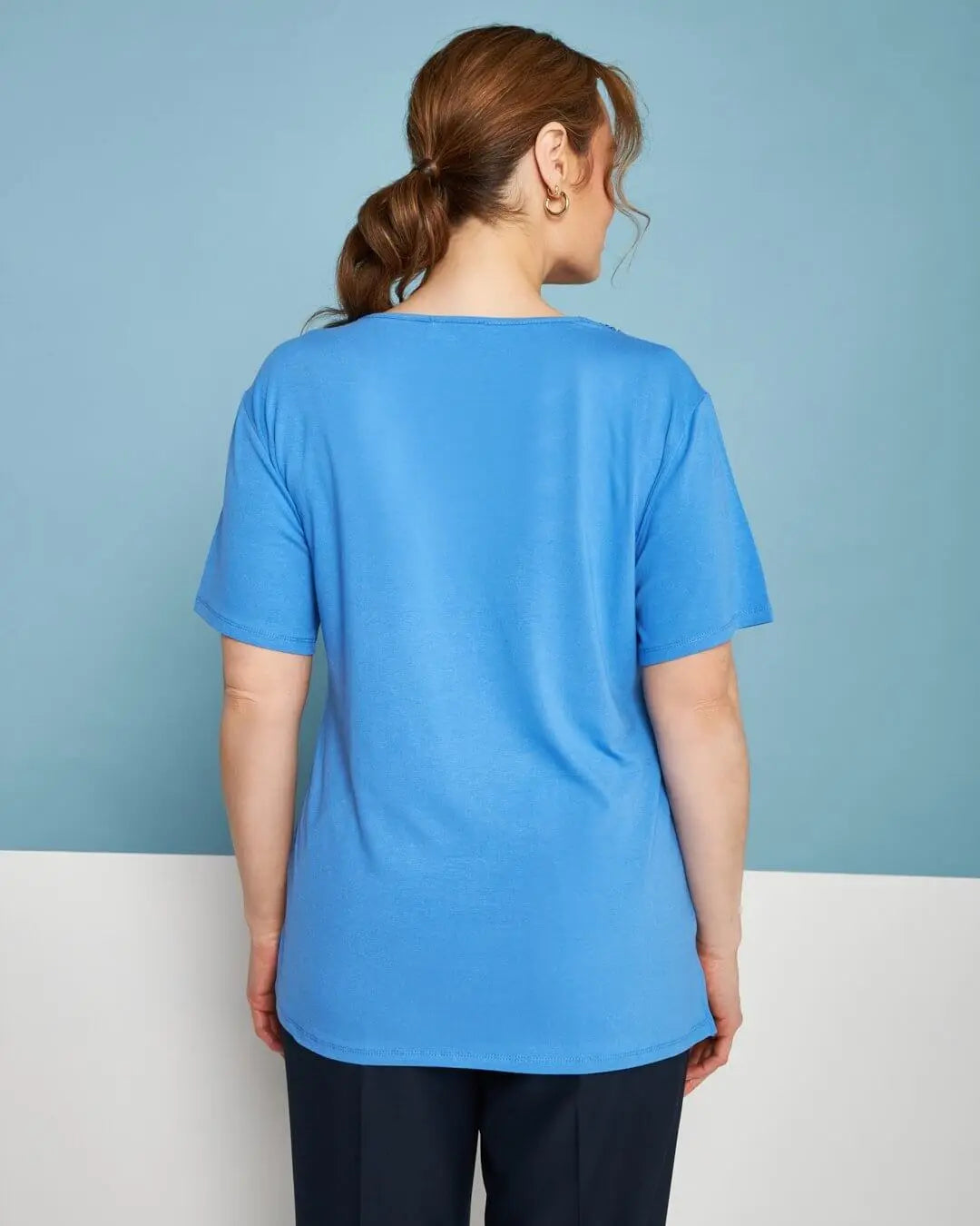 T-shirt in jersey di viscosa elasticizzata con applicazioni di strass LAVANDA DORABELLA PIU'