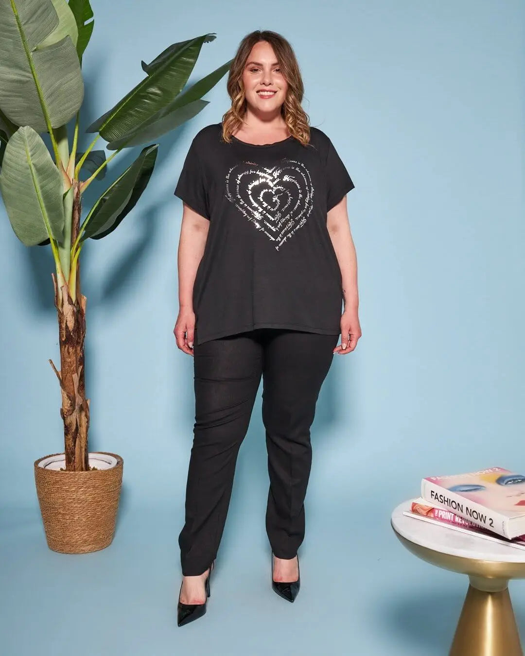 T-shirt in jersey di viscosa elasticizzata con stampa cuore NERO DORABELLA PIU'