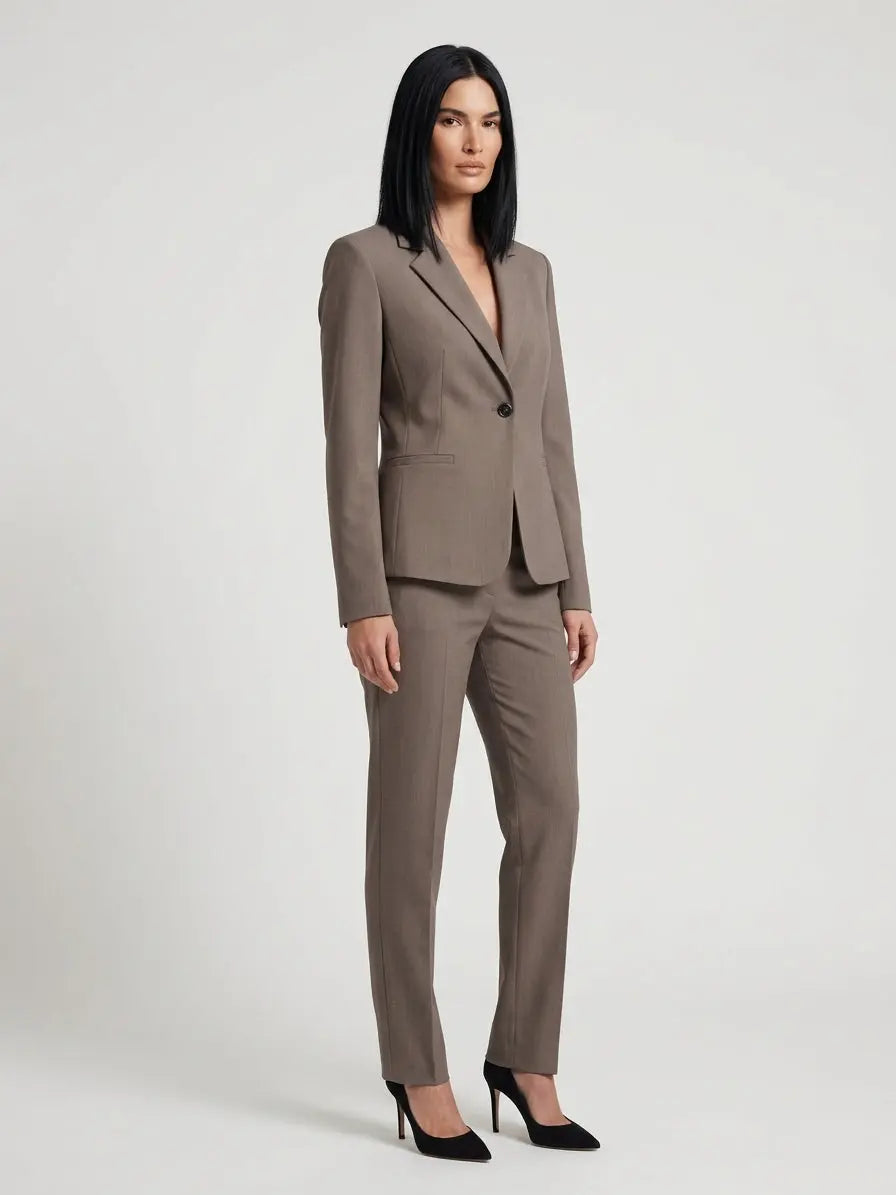 Tailleur giacca monopetto e pantalone gamba dritta DORABELLA