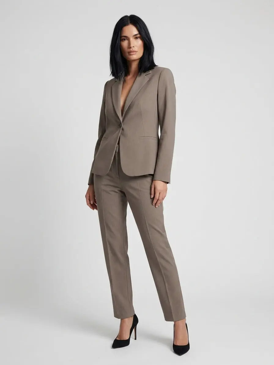 Tailleur giacca monopetto e pantalone gamba dritta DORABELLA