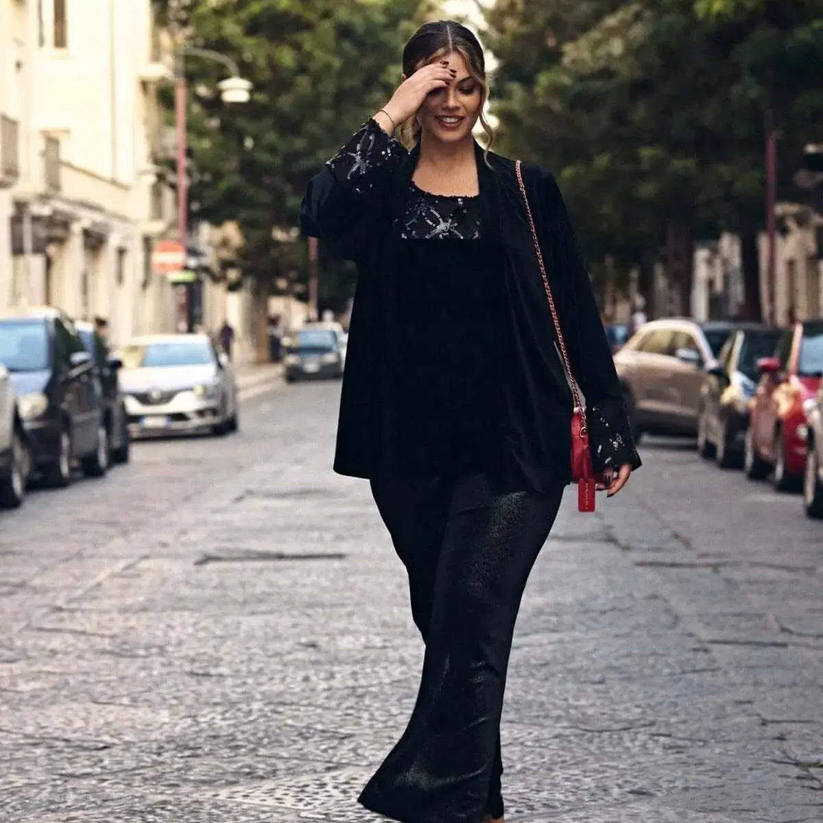 Twinset in velluto con inserti ricamati NERO DORABELLA PIU' 49