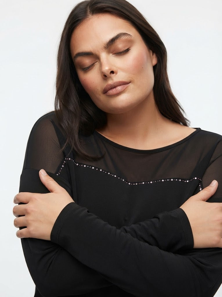Blusa con carré trasparente