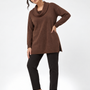 Maglia maxi con collo sciallato e spacchi CACAO - tre quarti