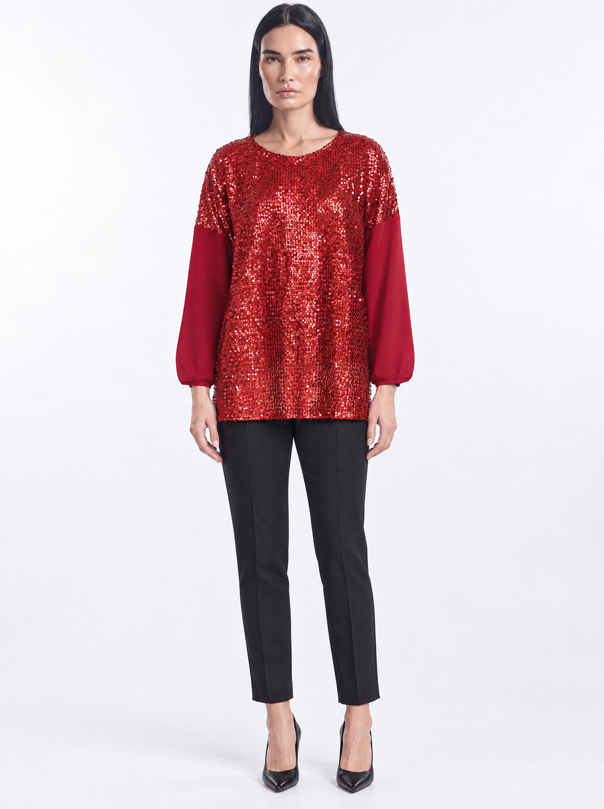Blusa in georgette e paillettes ROSSO - indossato frontale