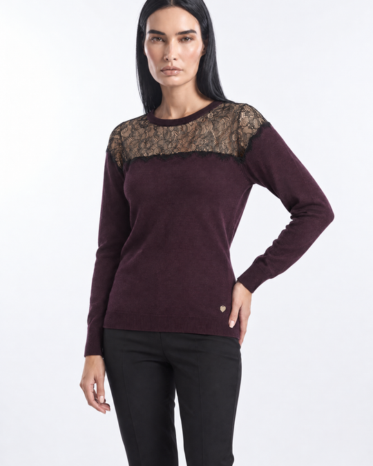Maglia girocollo con carrè con inserto in pizzo PRUGNA - tre quarti