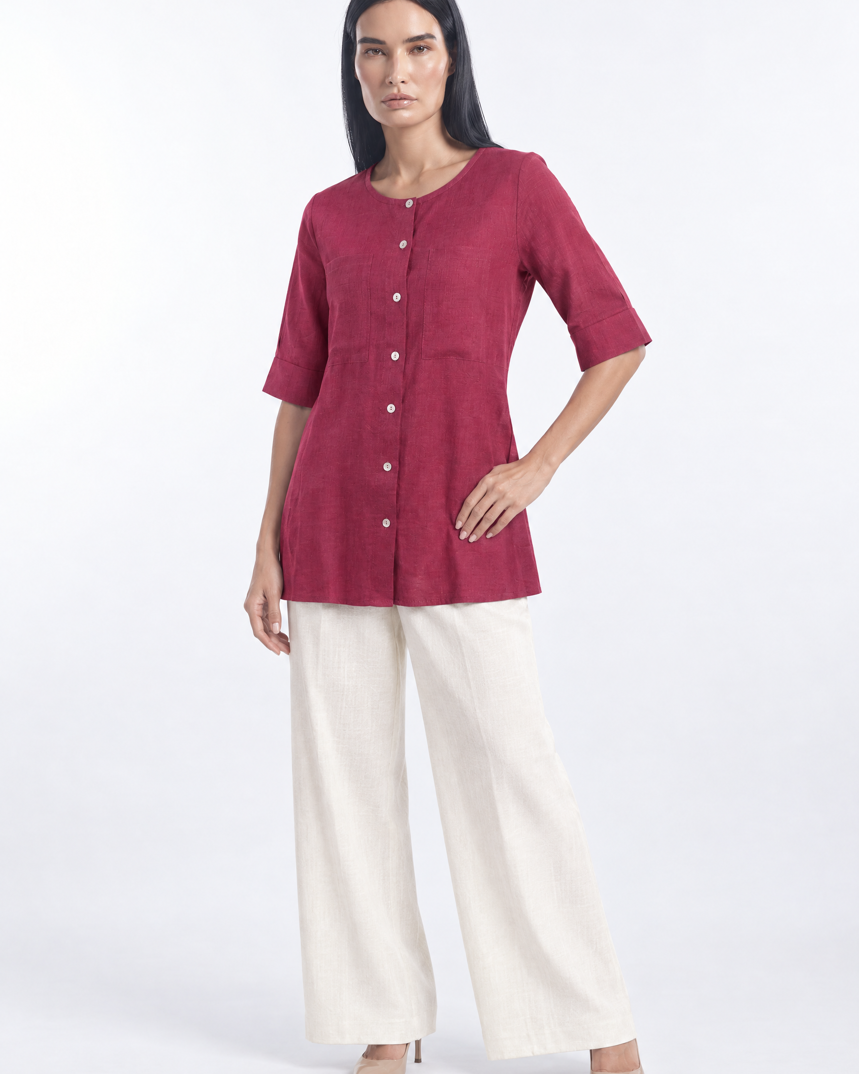 Camicia girocollo con tasche frontali in misto lino e viscosa Burgundy - tre quarti
